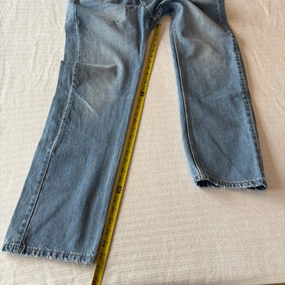 Levi Strauss‎ Men Light Wash Blue Straight Leg Denim Jeans 33x32